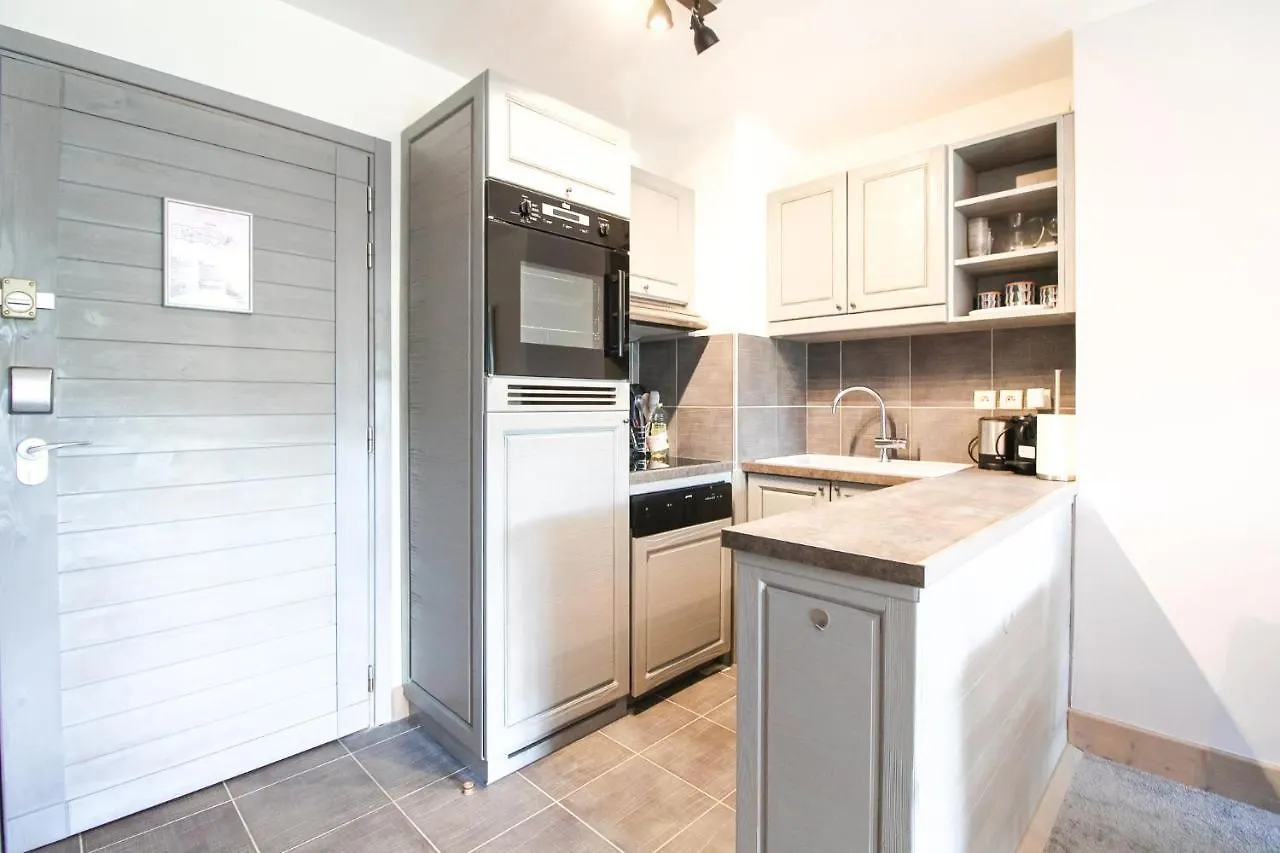 South-Facing Newly Renovated 2-Bed Apartment Les Terrasses D'Eos Flaine France
